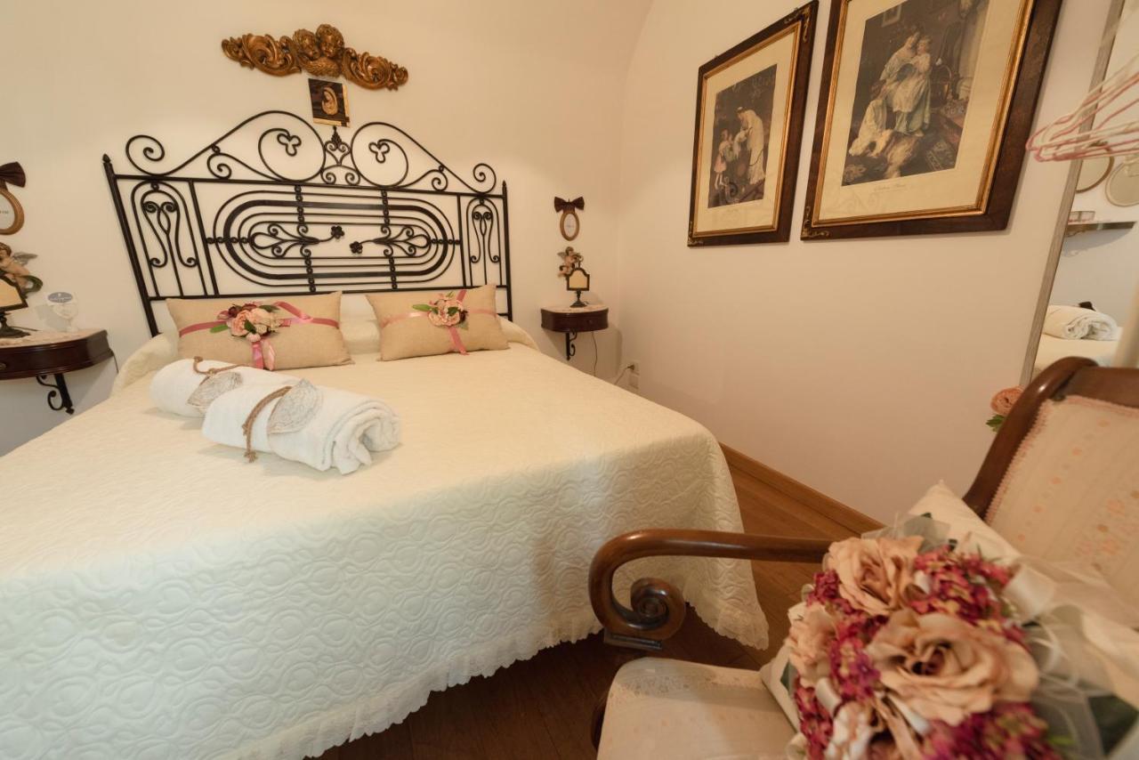 Bed and Breakfast La Casa Degli Angeli à Salernes Extérieur photo