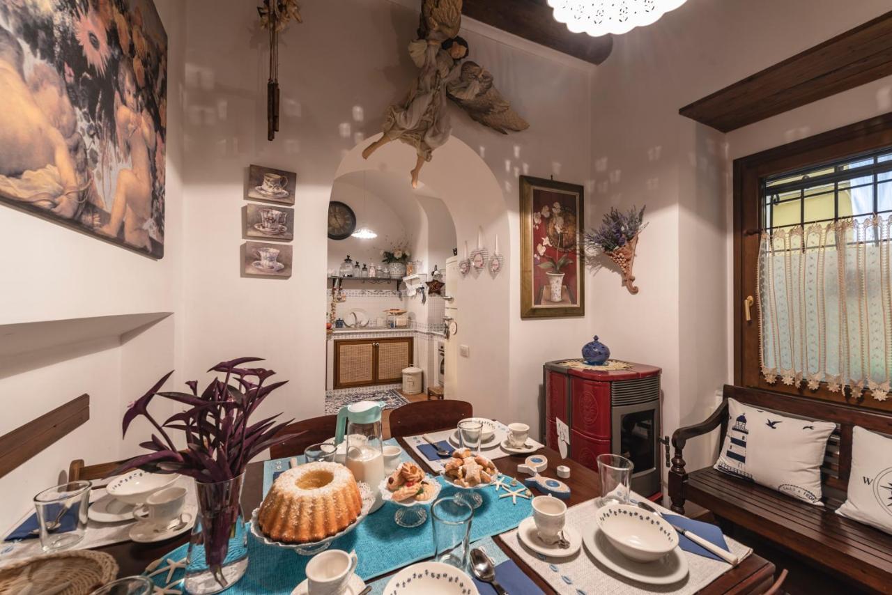 Bed and Breakfast La Casa Degli Angeli à Salernes Extérieur photo