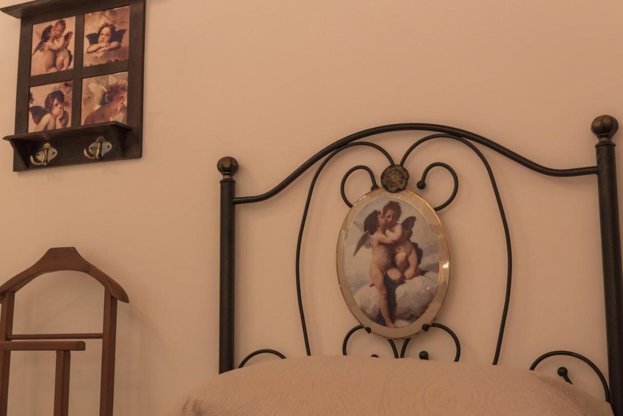 Bed and Breakfast La Casa Degli Angeli à Salernes Extérieur photo